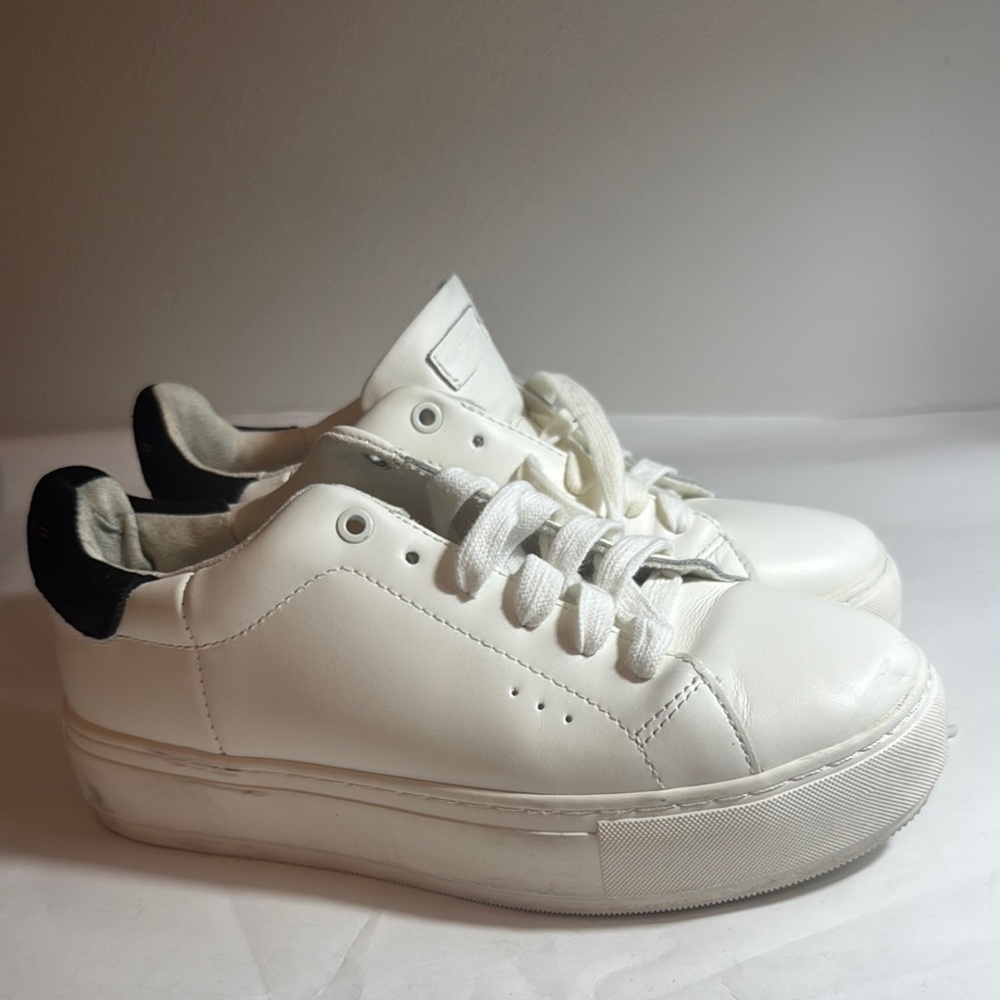 Kurt Geiger White and Black Sneakers
